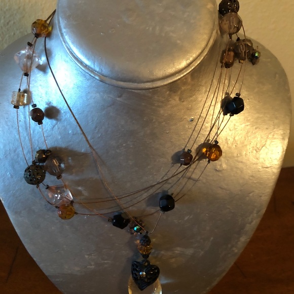 Beautiful Fashion Necklace! - Picture 2 of 4